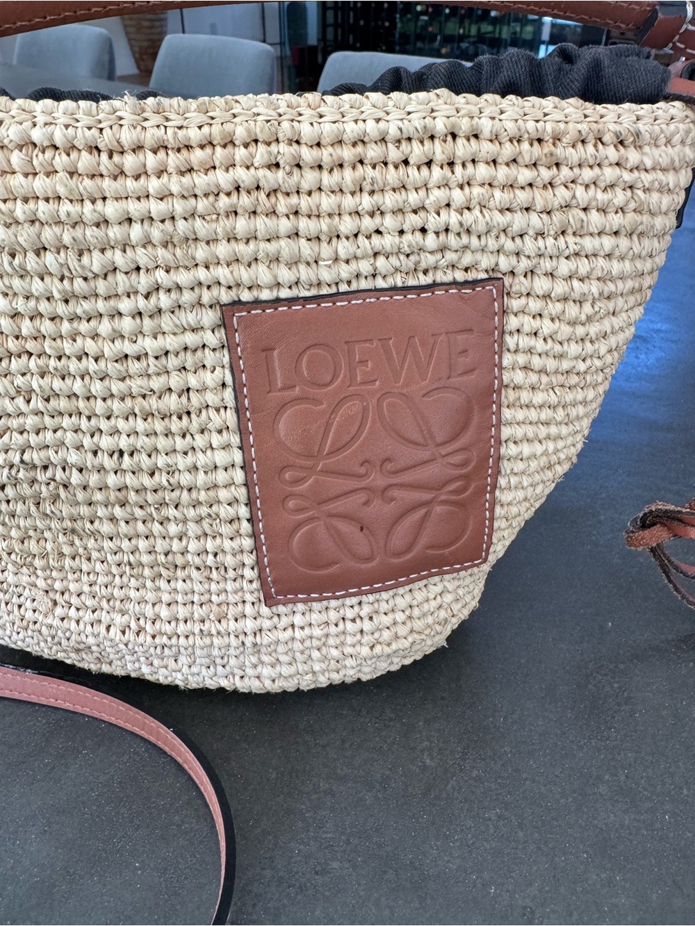 Loewe raffia Pochette crossbody. - Picture 6 of 12